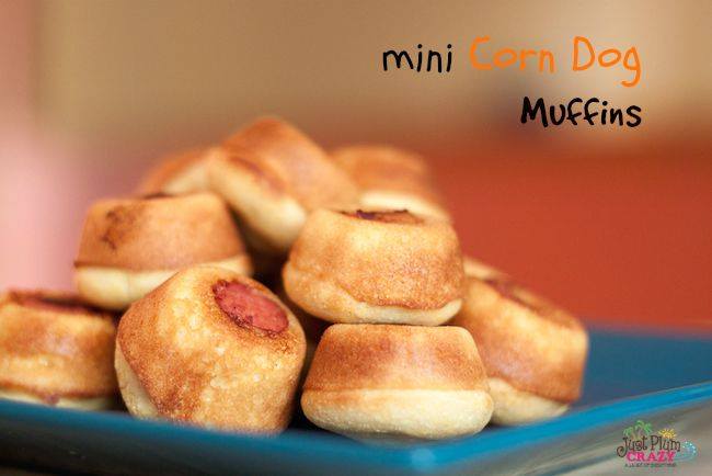 Day 4 Mini Corn Dog Muffins {#12DaysOf School Lunches}