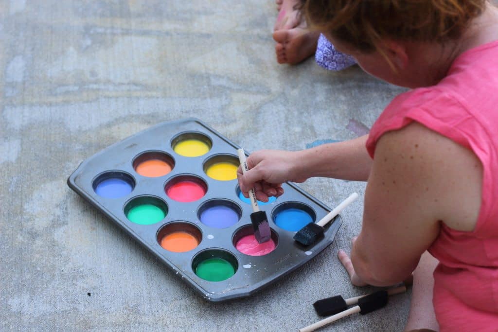 *Summer Fun* Make Your Own DIY Sidewalk Paint #Clean2TheCore #CollectiveBias #ad