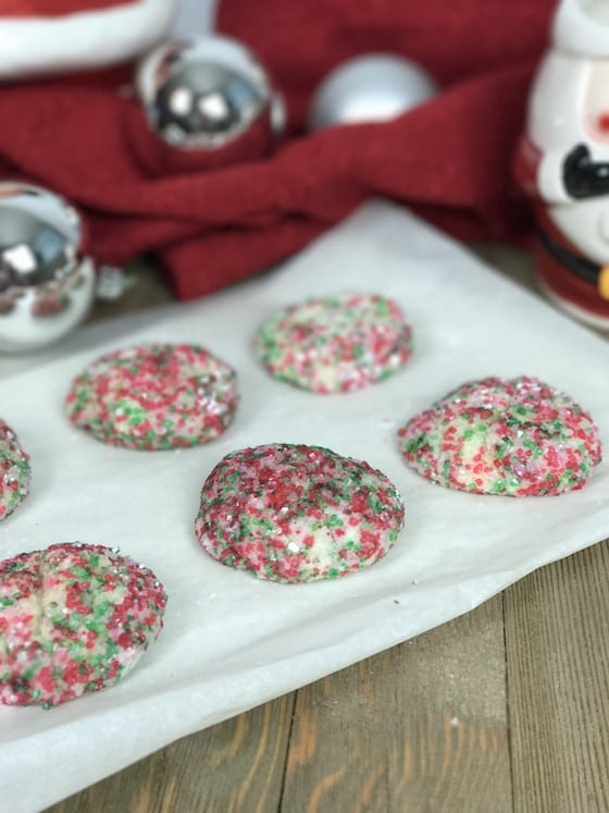 Easy Ooey Gooey Christmas Cake Cookies - This is a very easy and the best Christmas cookie recipe. It's great to make with kids or take to a cookie exchange. #Christmascookies #Christmas #Xmas #holidays #holidaybaking #holidayrecipes #SYD