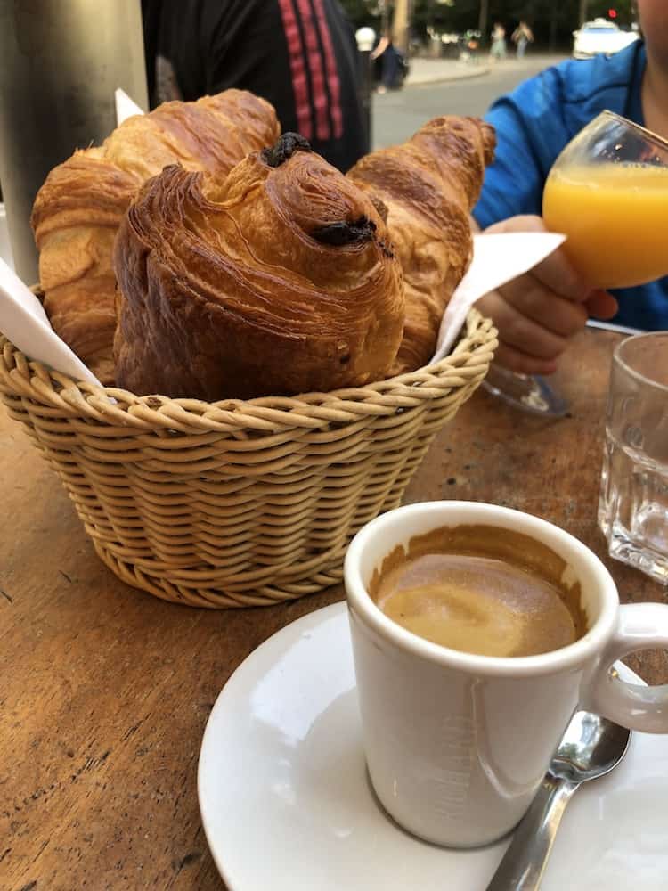 Paris Itinerary - 5 Days - Family Vacation In Paris + Tips bread and coffee