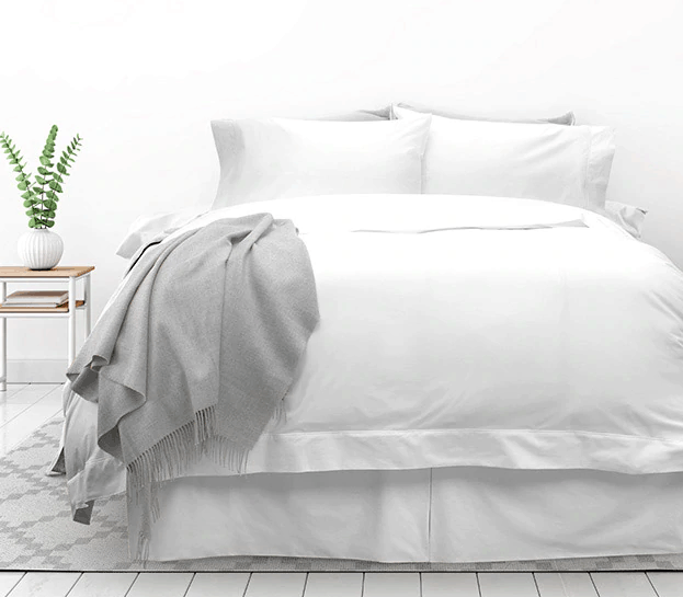 Upgrade your bedroom with Luxury Italian Linens from Vero Linens. They are high thread count, percale weave, luxury linens!
