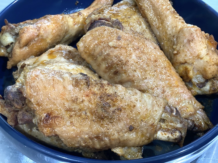 It's time to start turkey dinner planning! If you don't want to make a whole turkey you can find instructions about how to roast turkey wings!