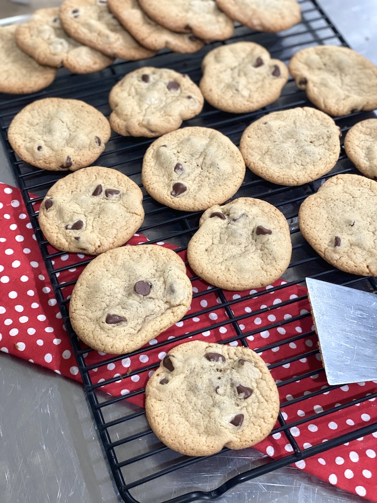 Looking for easy cookie recipes without butter? You will love this recipe for no butter chocolate chip cookies! 