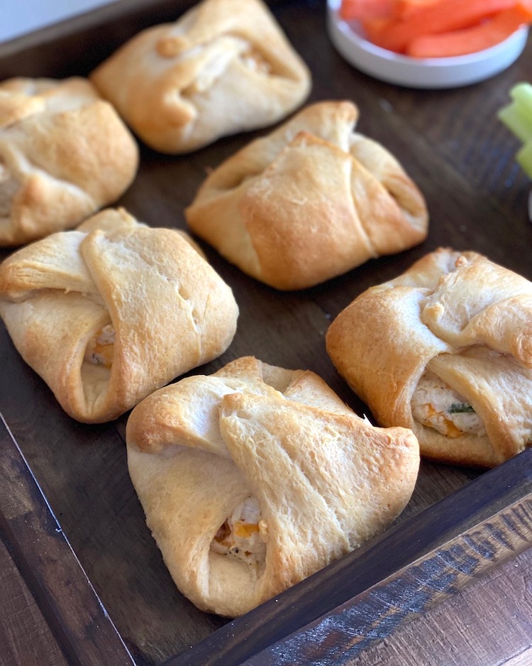 Chicken Cream Cheese Crescent Rolls can be made for dinner or as an appetizer. It super easy with simple ingredients!