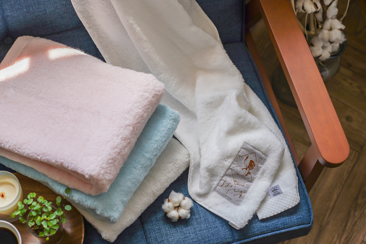 Japarcana Luxury Towels create a high-end bathing experience while also adding luxury to any bathroom!