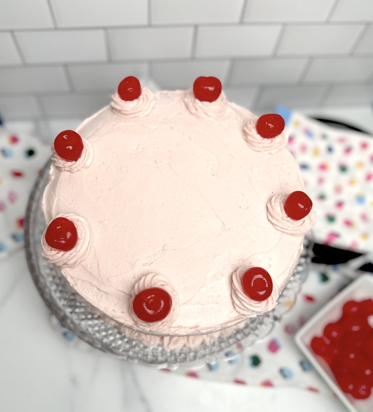 If you want to know how to make a cherry chip cake with white cake mix - this is the best recipe! It's so easy and delicious!