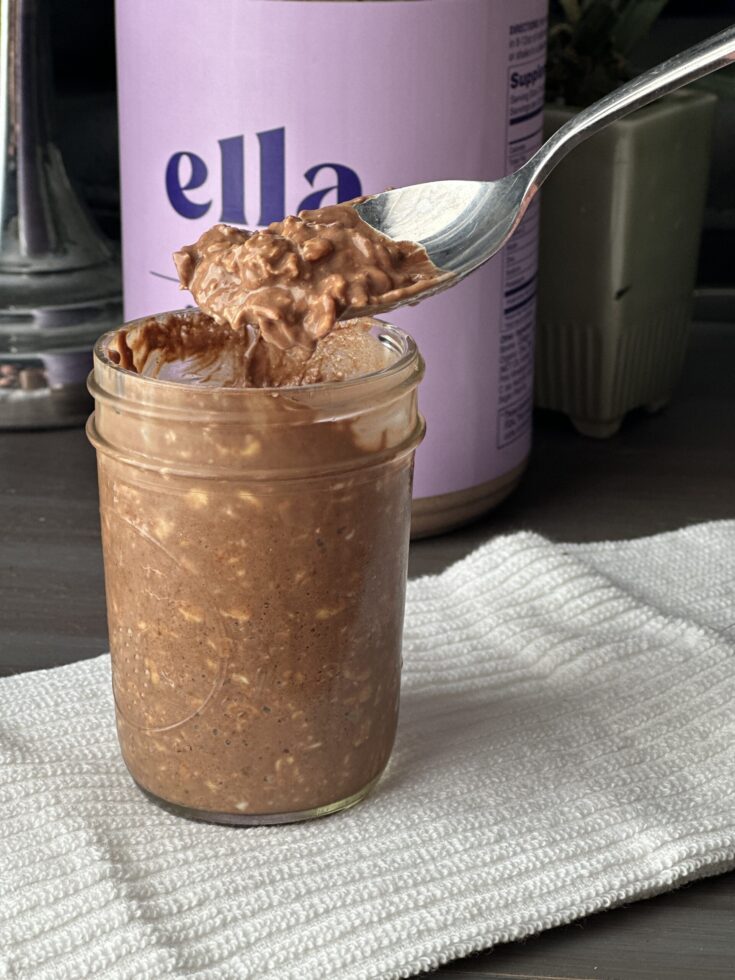 By opting for protein overnight oats, you can enjoy a nutritious breakfast that satisfies your protein needs and your cravings for oatmeal.