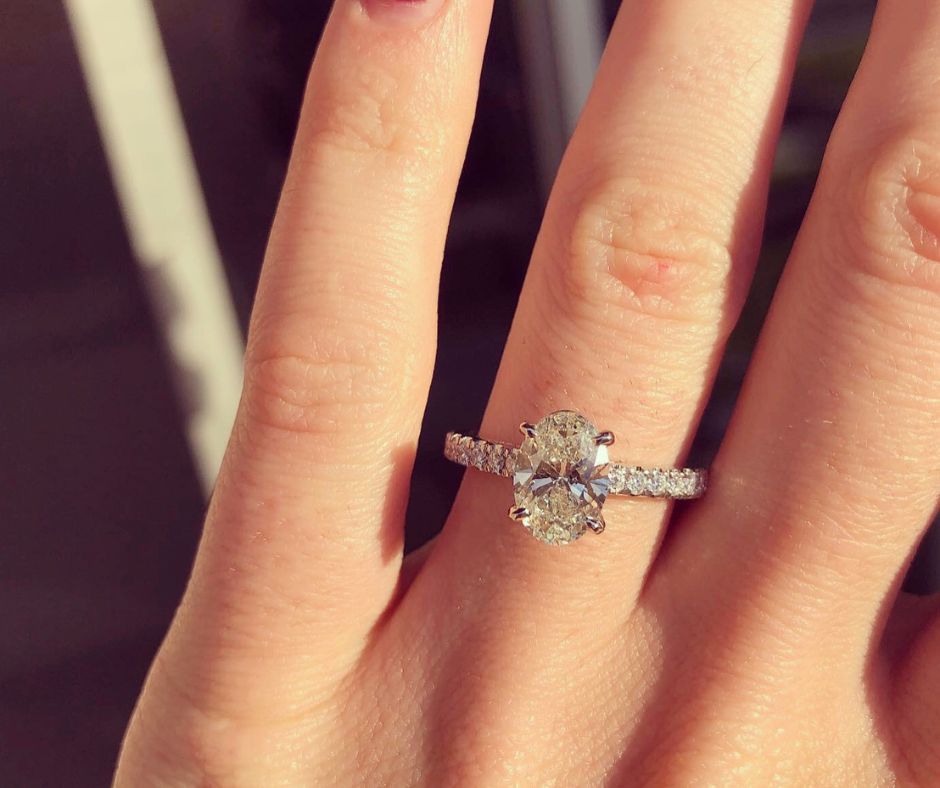 Engagement rings symbolize the commitment and love between two individuals embarking on a journey together. As one of the most significant purchases in a couple's life, choosing the right engagement ring involves exploring various styles to find the perfect fit.