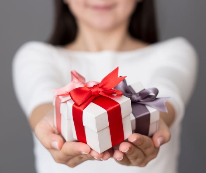 Gift giving doesn’t have to be complicated. These simple tips can help you pick the perfect present without all the stress.