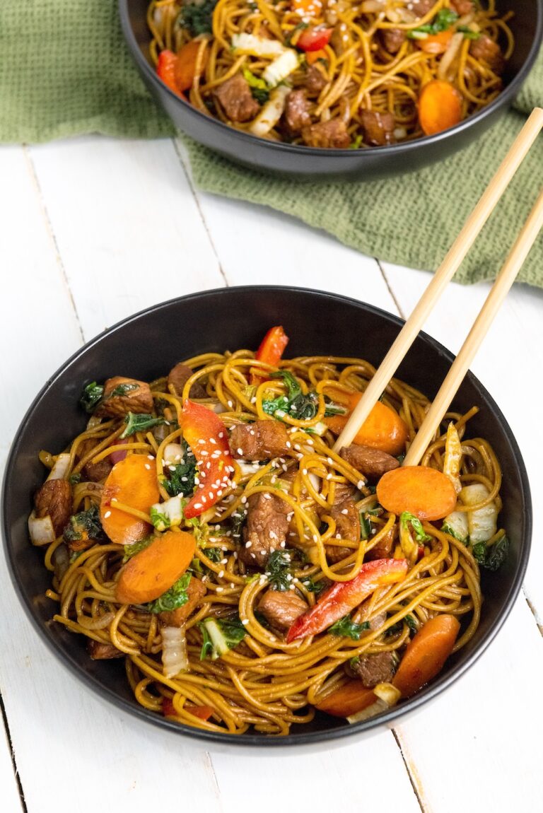 Try this quick and flavorful Instant Pot Pork Lo Mein. It has tender pork, crisp vegetables, and a savory soy-hoisin sauce.