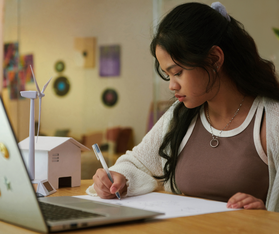 How Virtual Classrooms Offer Opportunities for Collaborative Learning
