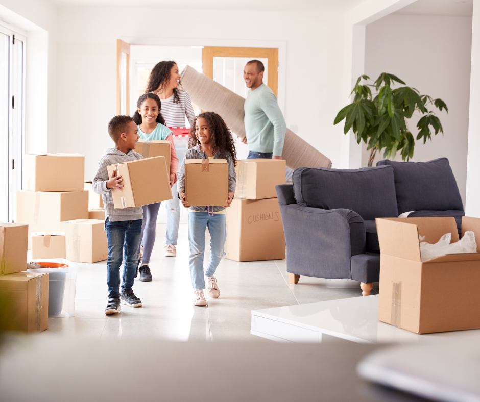 Discover essential packing systems and professional moving advice for a seamless long-distance family move.